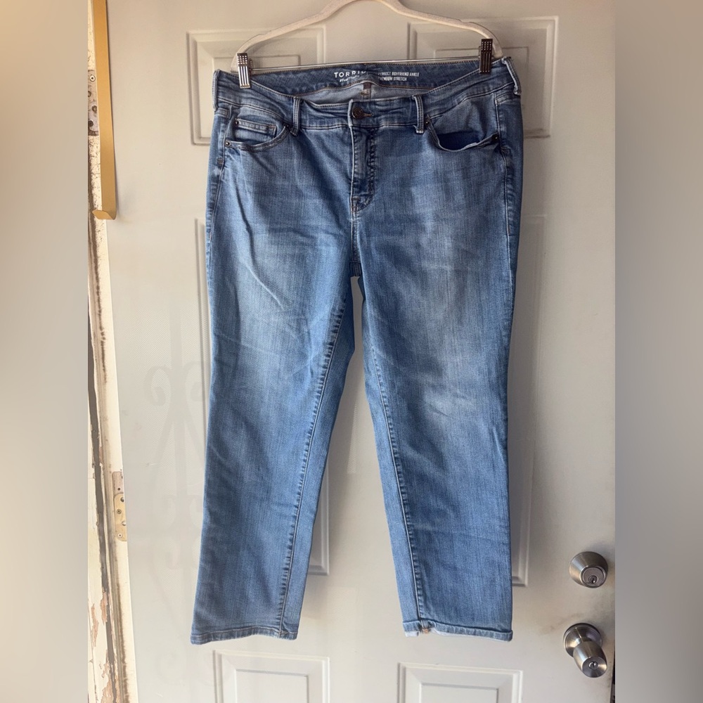 Torrid Perfect Boyfriend ankle stretch jeans size 16R